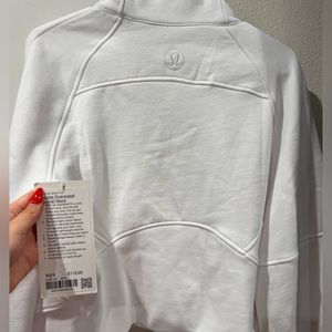 🤍lululemon white scuba🤍